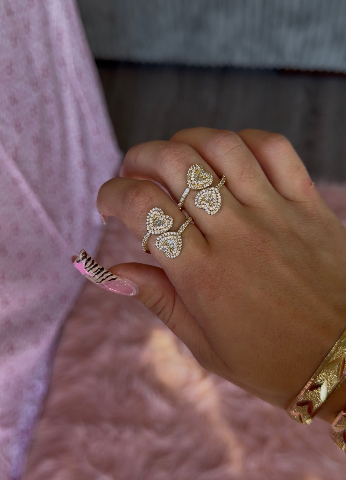 Adjustable gold heart ring