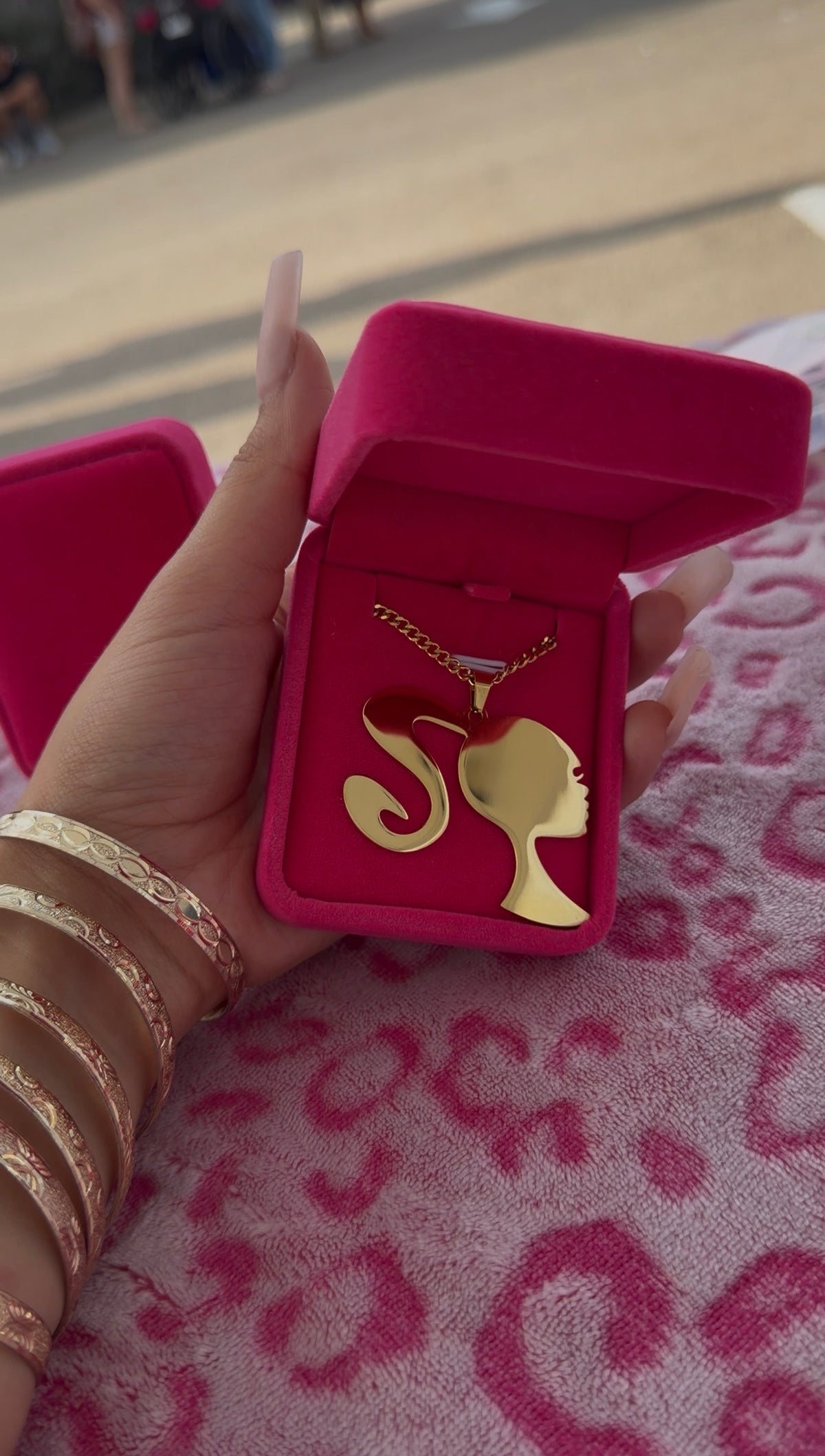 Big Barbie chain