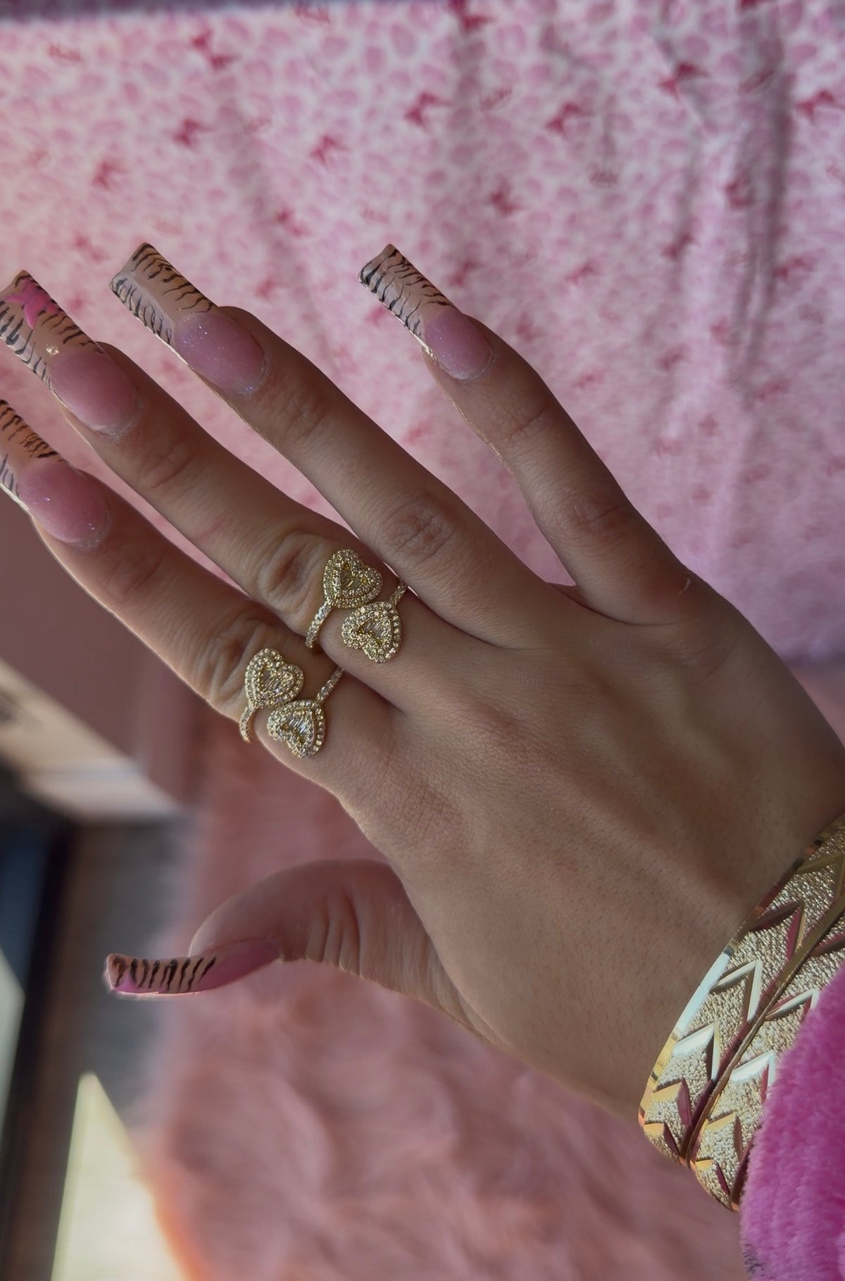Adjustable gold heart ring