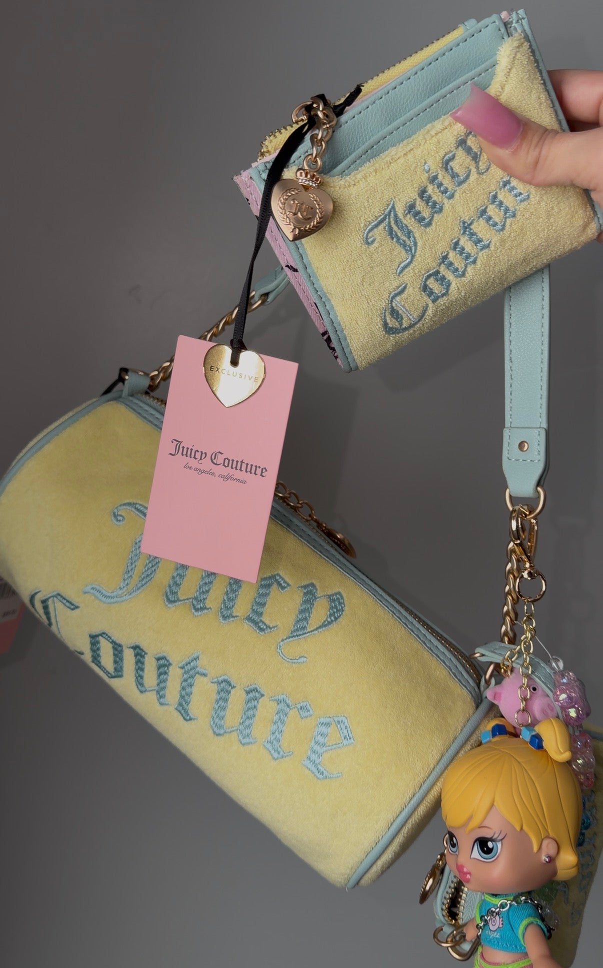 spring drop🦋 yellow pastel juicy couture barrel bag