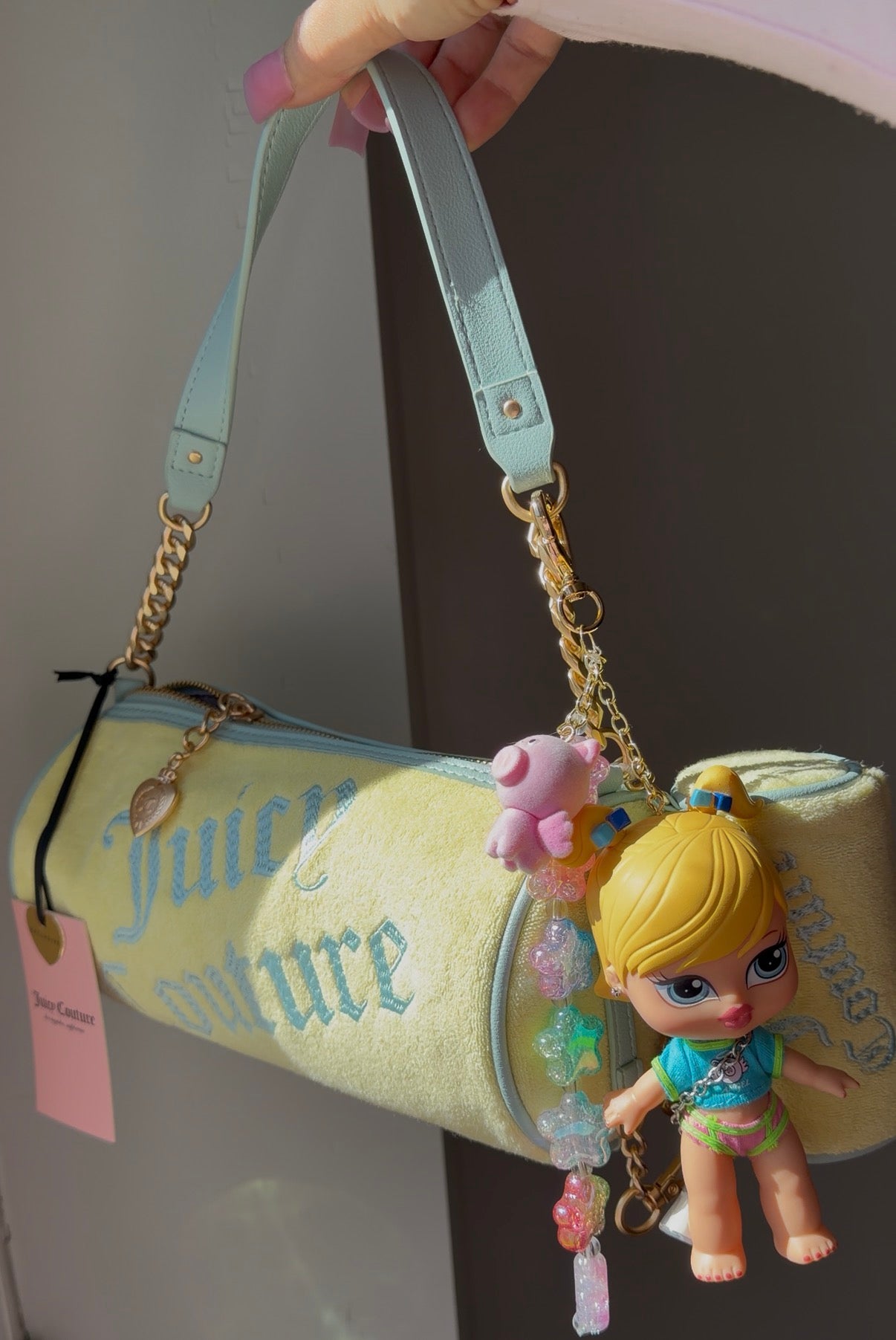spring drop🦋 yellow pastel juicy couture barrel bag