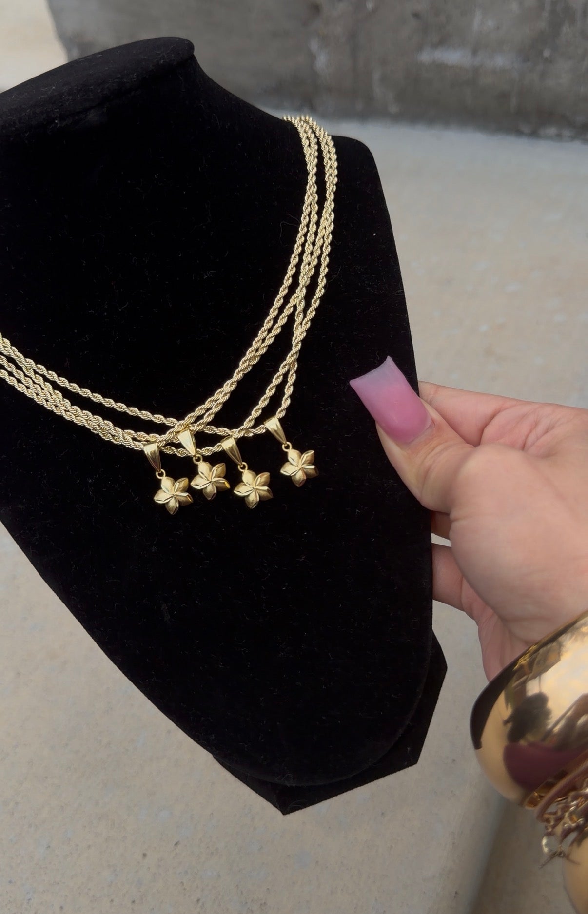 hawaiian flower gold necklace